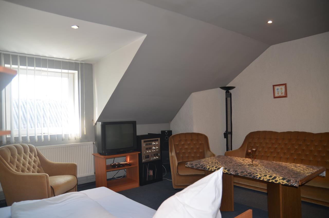 Motel Eden Zamość Extérieur photo